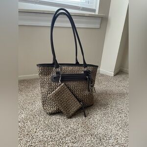 Giani Bernini Shoulder Bag With Wristlet